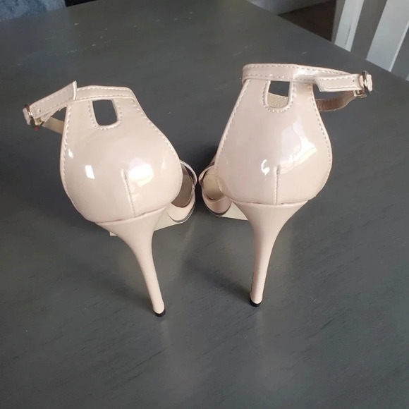 DELEVENTH | Strappy Ankle Heel in Tan sz 38 (7) - Picture 4 of 10